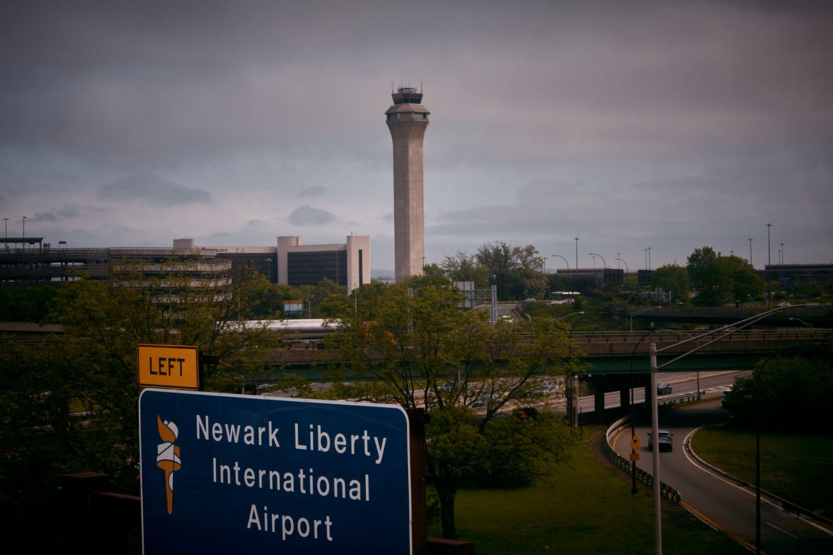 90Second Communications Blackout at Newark Airport Highlights Aging US