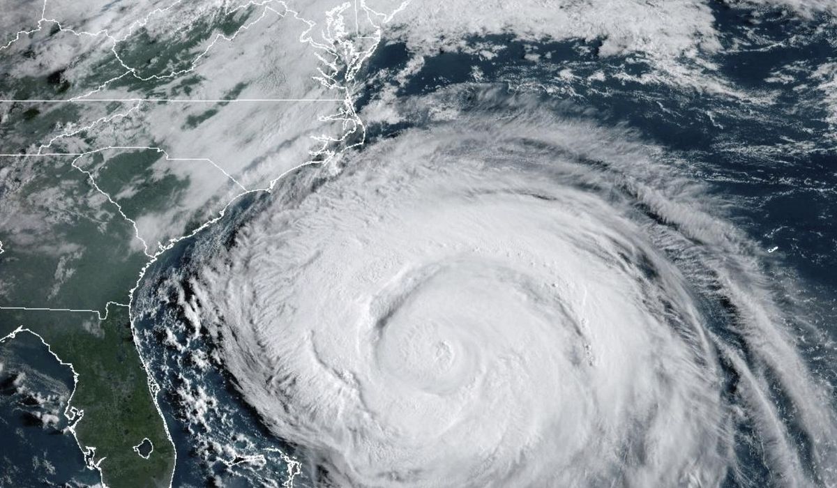 Hurricane Erin Floods Outer Banks, Sends Dangerous Surf Up U.S. East ...