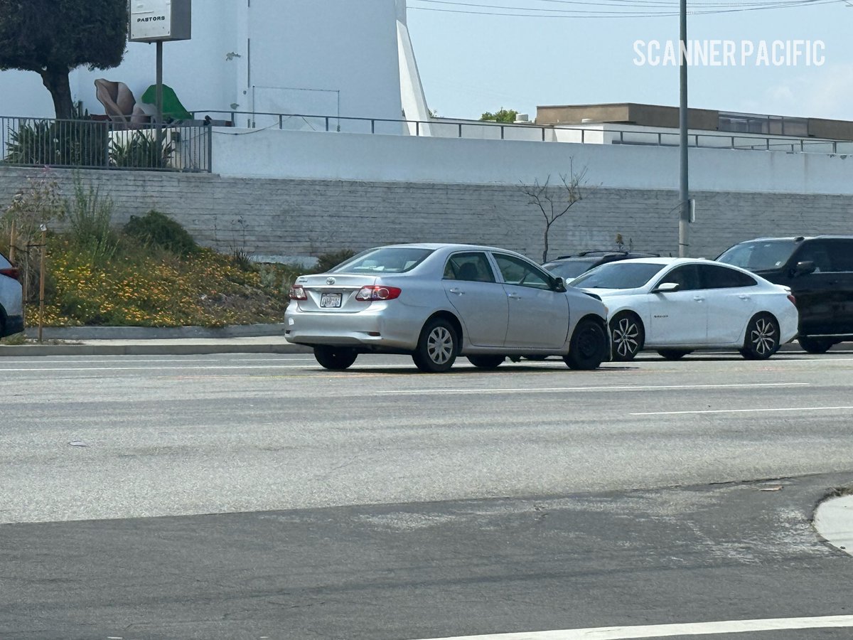 Off-Duty Los Angeles County Sheriff’s Deputy Killed in Six-Vehicle ...