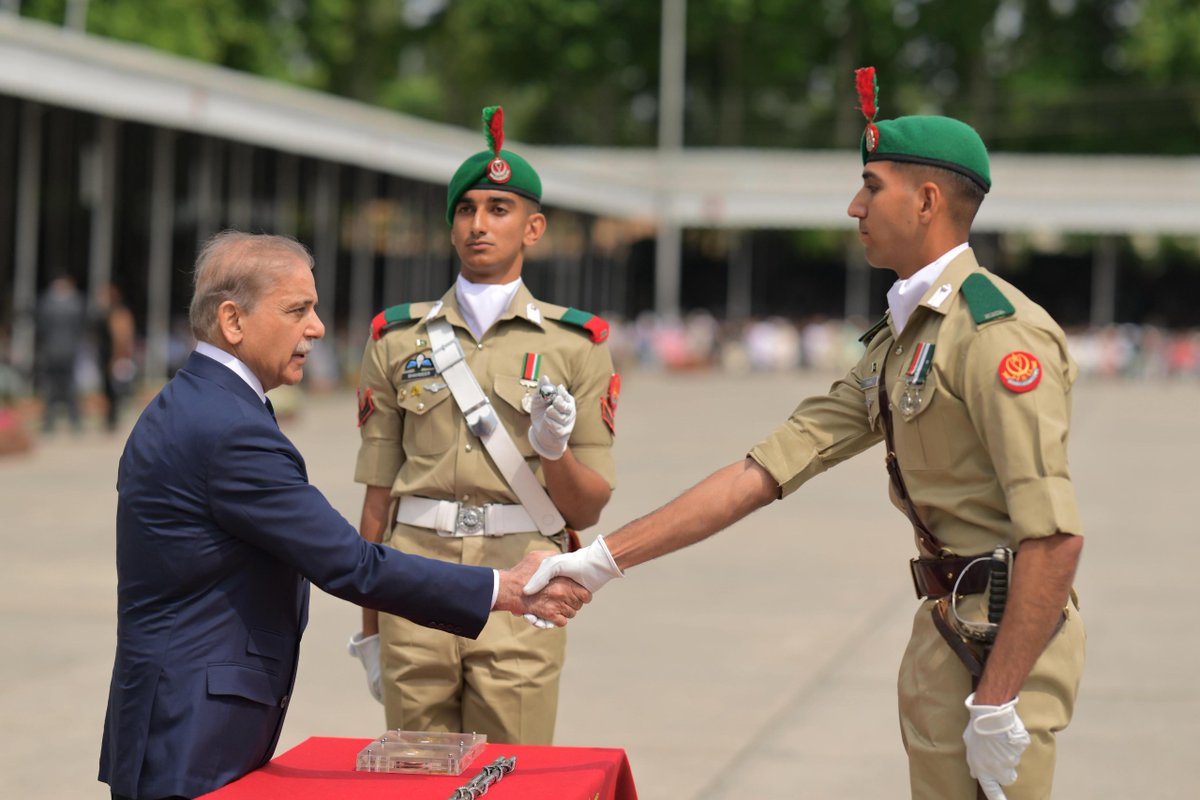 Pakistan Military Academy and Special Operations School Hold Passing ...