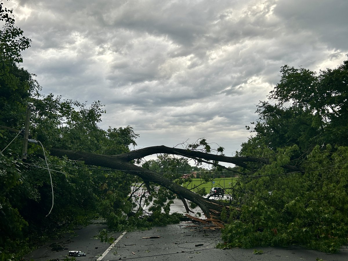Storms Knock Out Power to 375,000 Across Mid-Atlantic, Snarl Travel ...