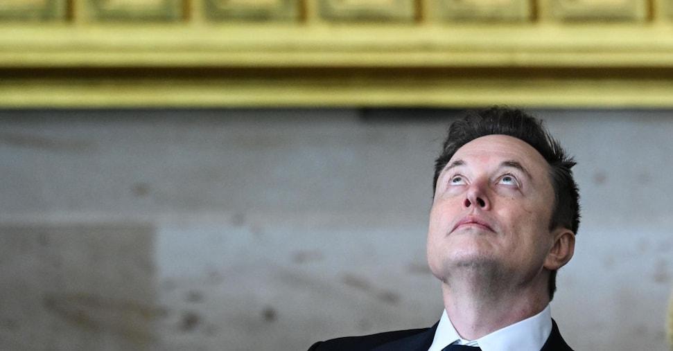 Tesla Shares Sink 8% After Musk Unveils ‘America Party’ | DeepNewz