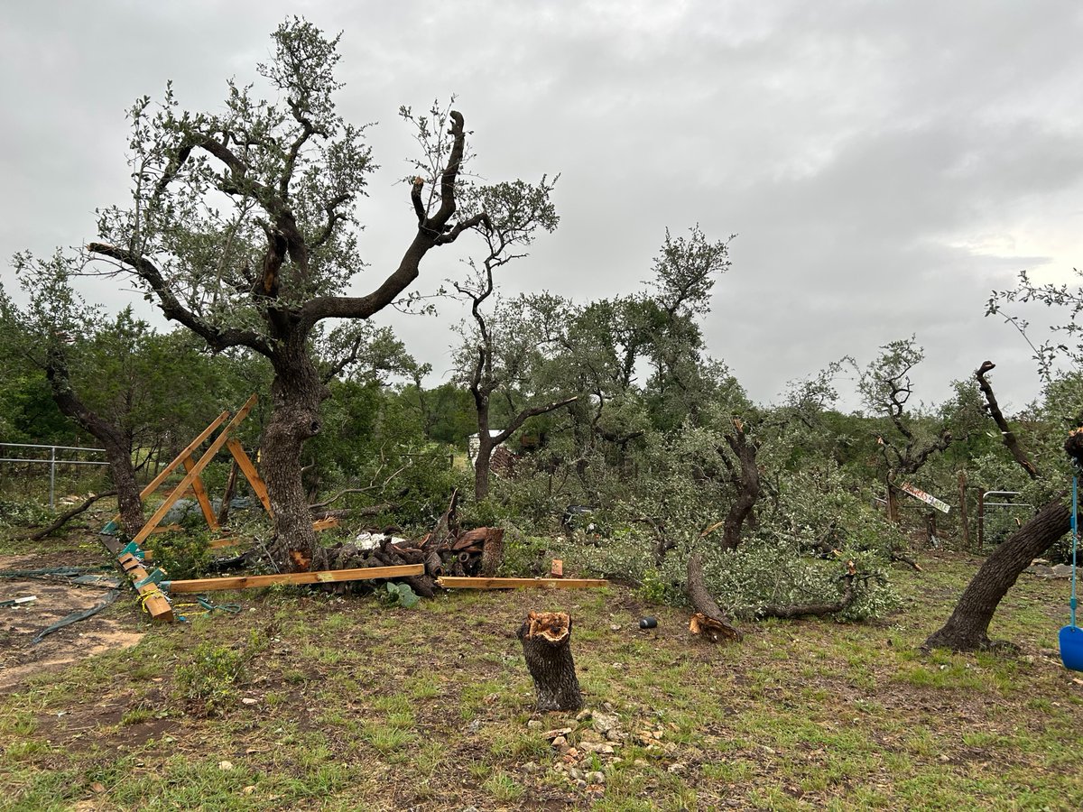 Texas storms spawn multiple tornadoes, leave tens of thousands without ...