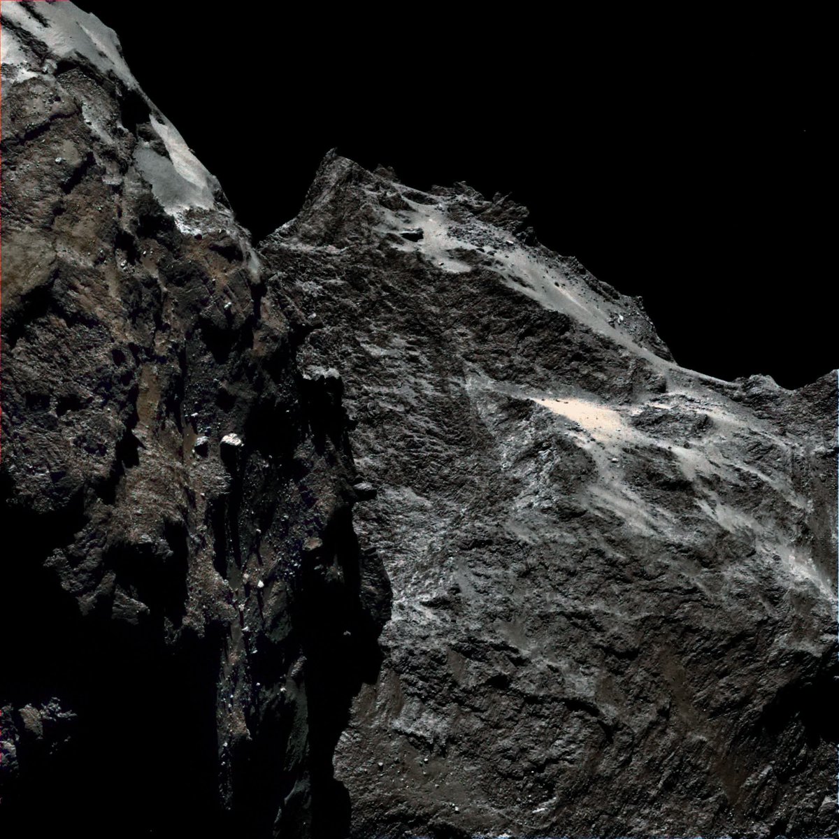 Third Interstellar Object 3I/ATLAS, 10-20 km Wide, Approaches Sun Amid ...